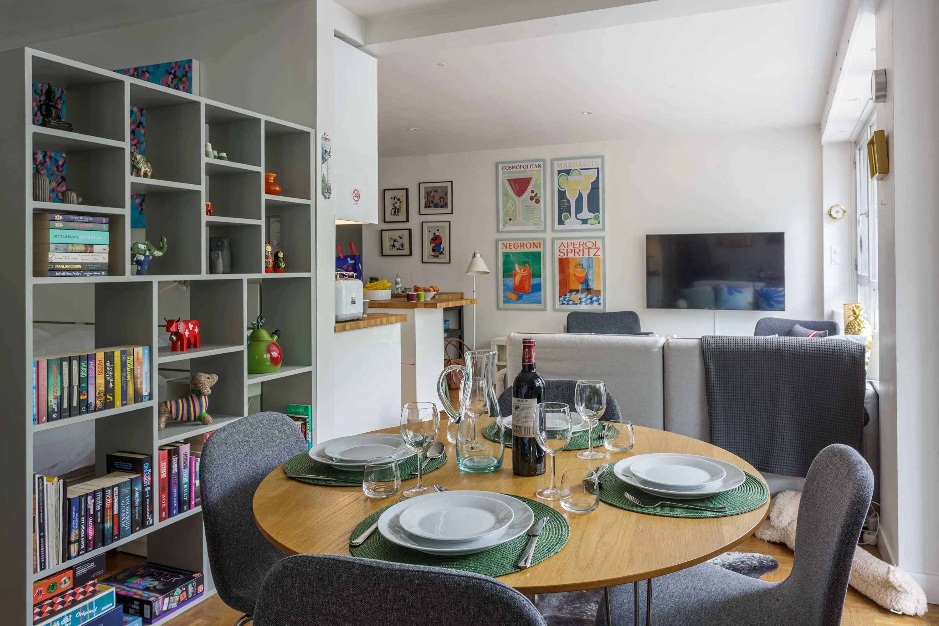 Dining table with chairs for 4