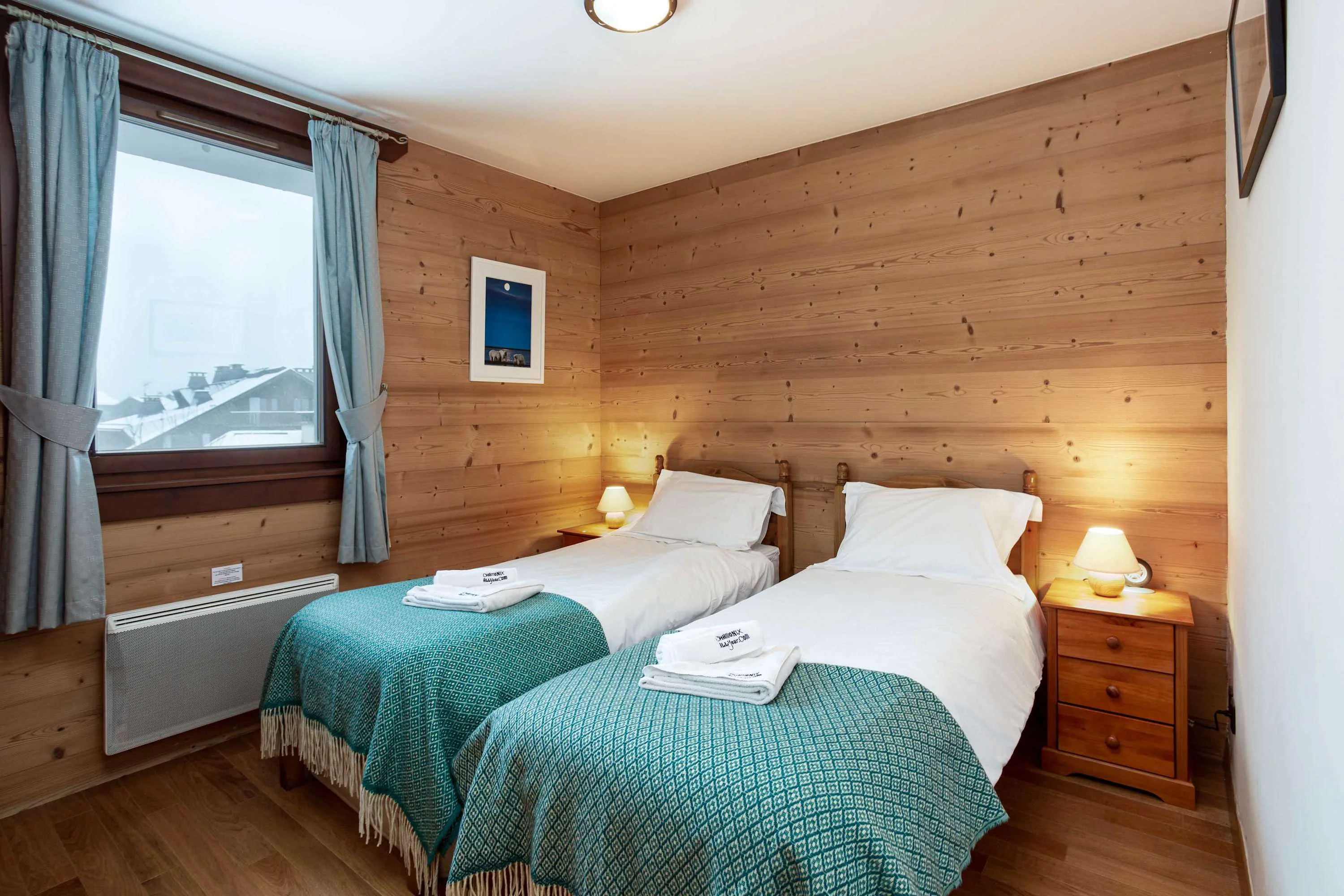 Two further twin bedrooms (2)