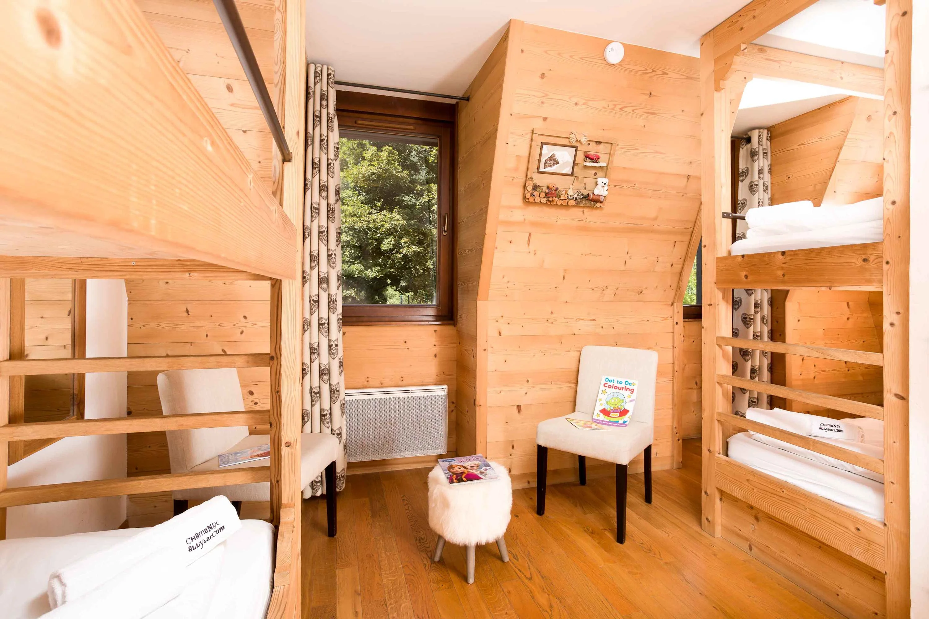 Paradis 18 bunk room is great for kids, comfortable for adults too