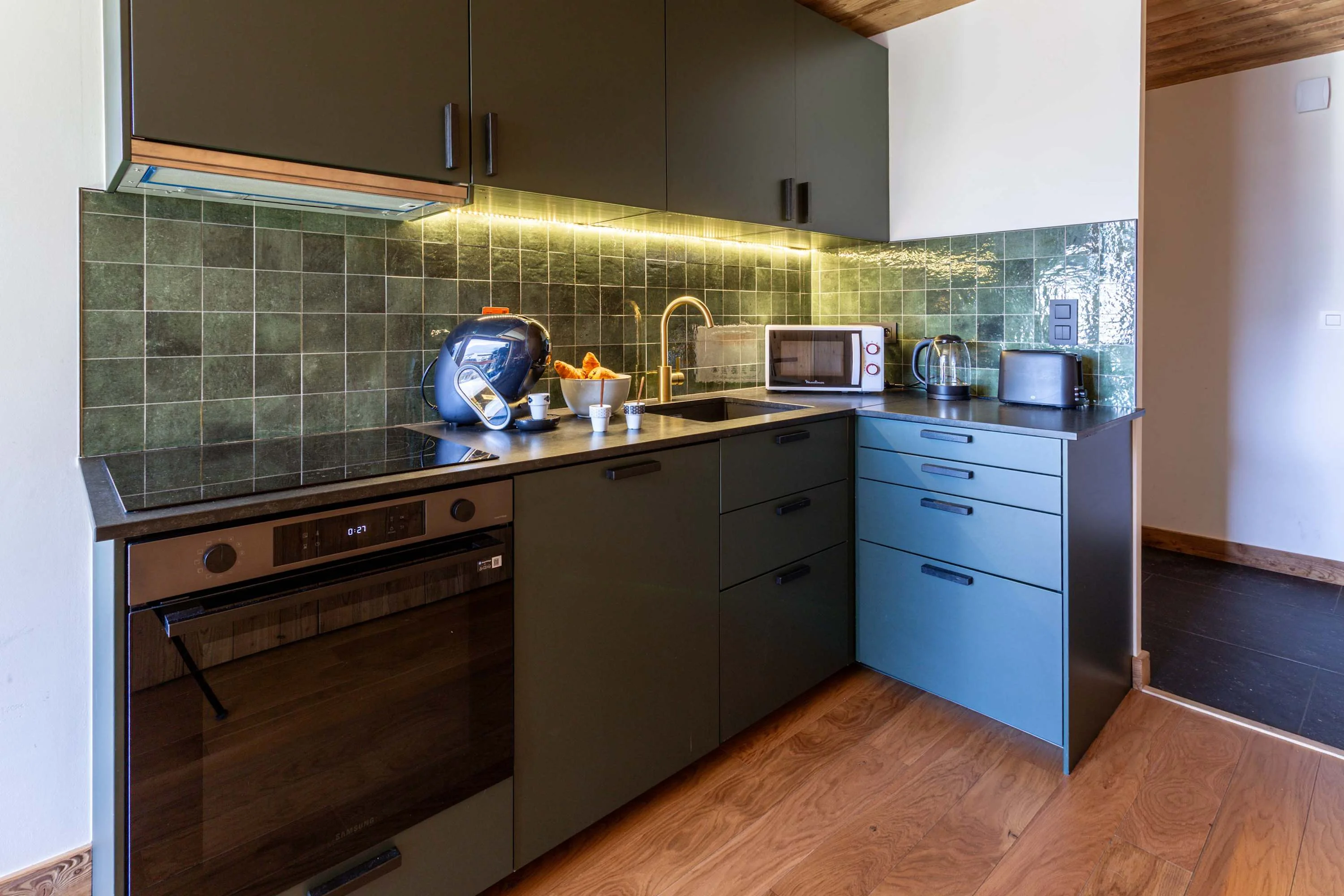 Fully equipped kitchen